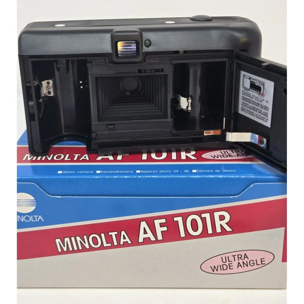 Minolta AF101R 35mm Point & Shoot Film Camera NIB Box Manual Strap Ultra Wide